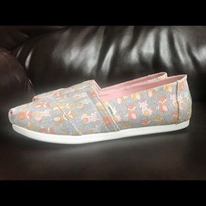 Fox TOMS (only worn 1 time in home)